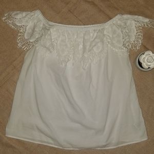 White lace ruffle trim top
